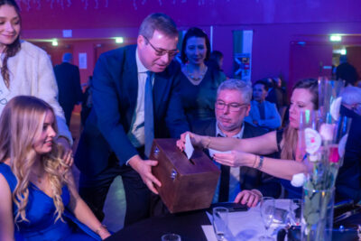 Agrandir l'image 4 sur 13, fenêtre modale