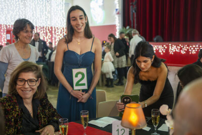 Agrandir l'image 9 sur 42, fenêtre modale