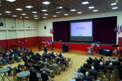 Agrandir l'image 10 sur 77, fenêtre modale