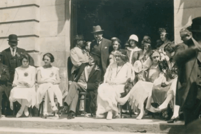 Agrandir l'image 92 sur 101, fenêtre modale