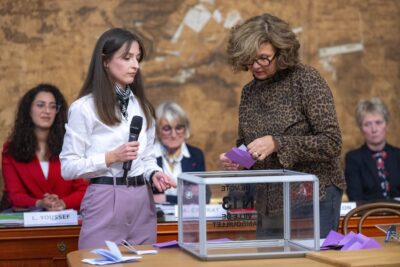 Agrandir l'image 3 sur 18, fenêtre modale