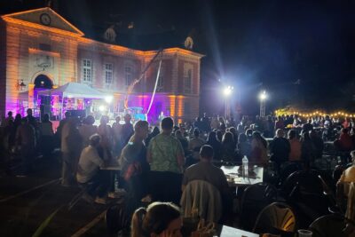 Agrandir l'image 10 sur 14, fenêtre modale