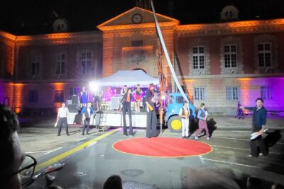 Agrandir l'image 12 sur 14, fenêtre modale