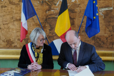 Agrandir l'image 3 sur 77, fenêtre modale