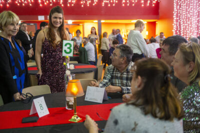 Agrandir l'image 4 sur 42, fenêtre modale