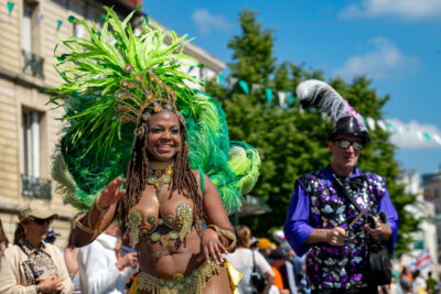 Agrandir l'image 40 sur 61, fenêtre modale