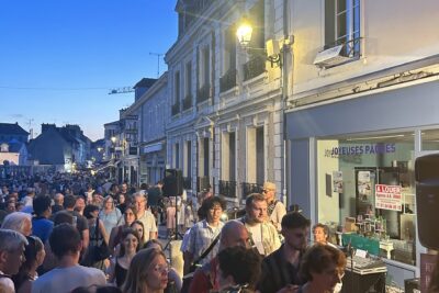 Agrandir l'image 2 sur 27, fenêtre modale