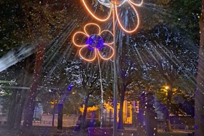 Agrandir l'image 2 sur 27, fenêtre modale