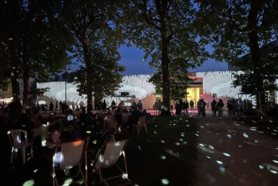 Agrandir l'image 24 sur 27, fenêtre modale